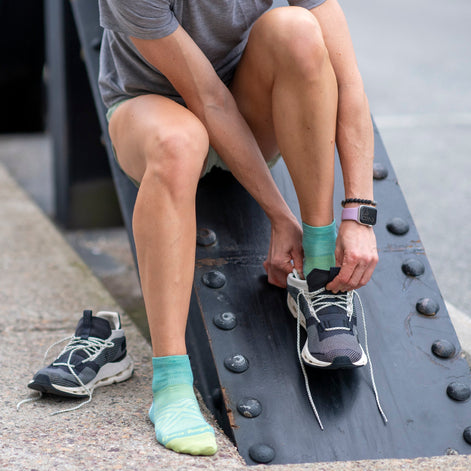 Ladies Quarter No Cushion Ultra-Lightweight Running Merino Socks