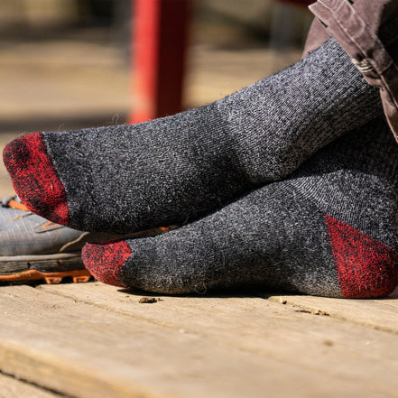 Mens Merino Wool Mountaineering Knee High Heavyweight Seamless Hiking Socks