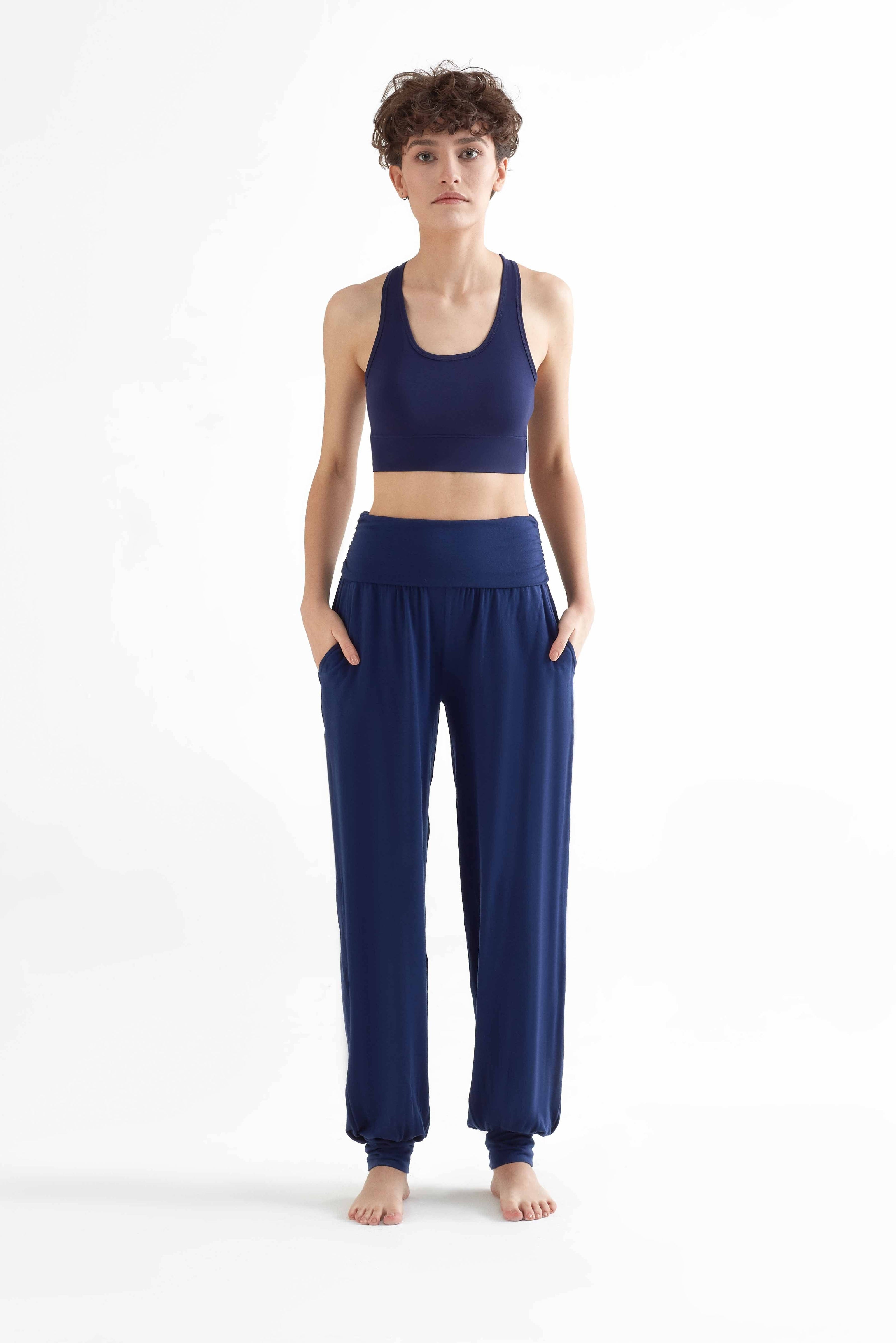 Sports Bra: Women's