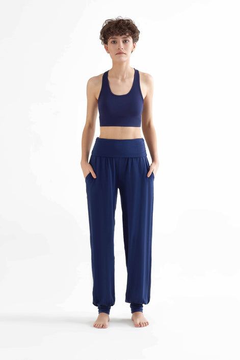 Sports Bra: Women's