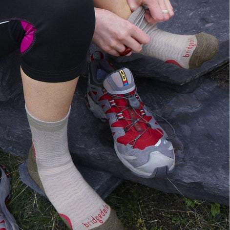 1 Pack Ladies Hiking Ultralight T2 Merino Wool Crew Socks