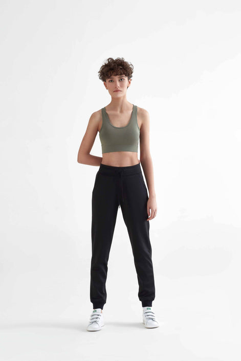 Sports Bra: Women's
