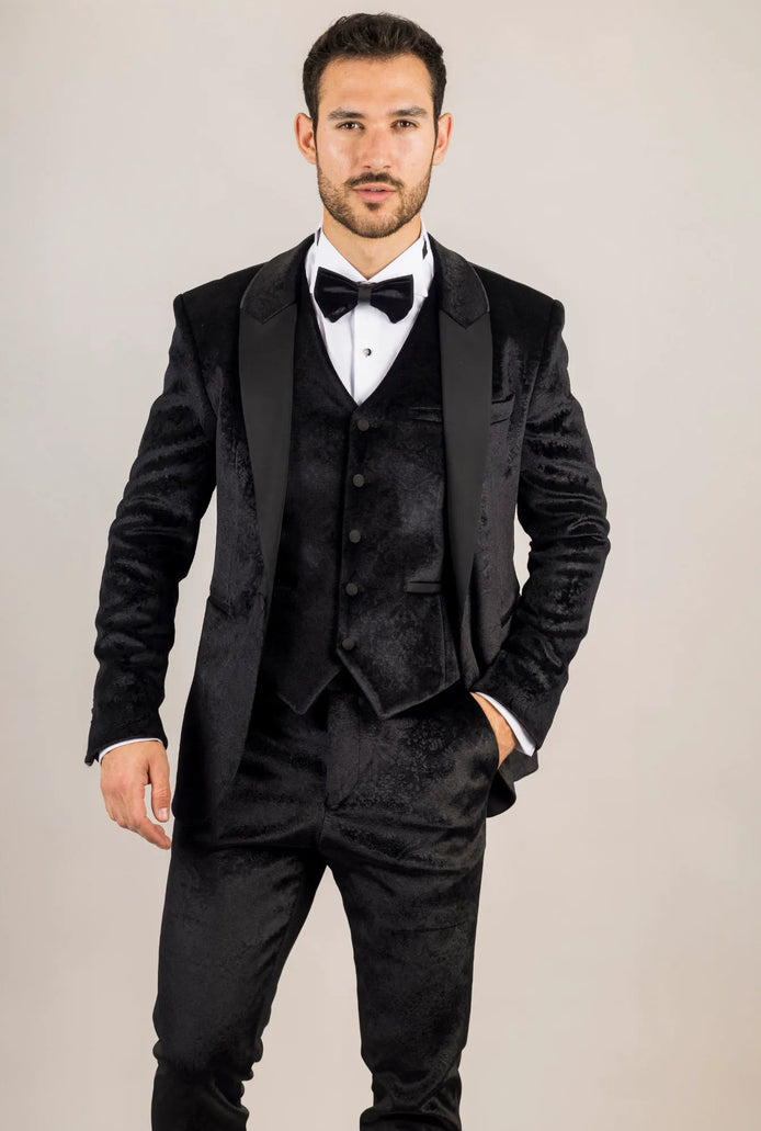 Smart Velvet Tuxedo Suit — Black for men, styled for going out