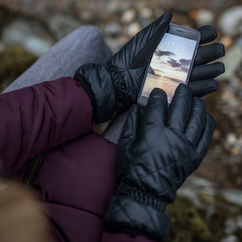 Ladies Quilted Waterproof Wind Resistant Thermal Gloves for Winter