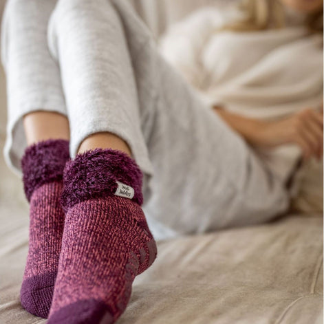 Ladies Cuddly Fluffy Sliper Bed Socks with Feather Top