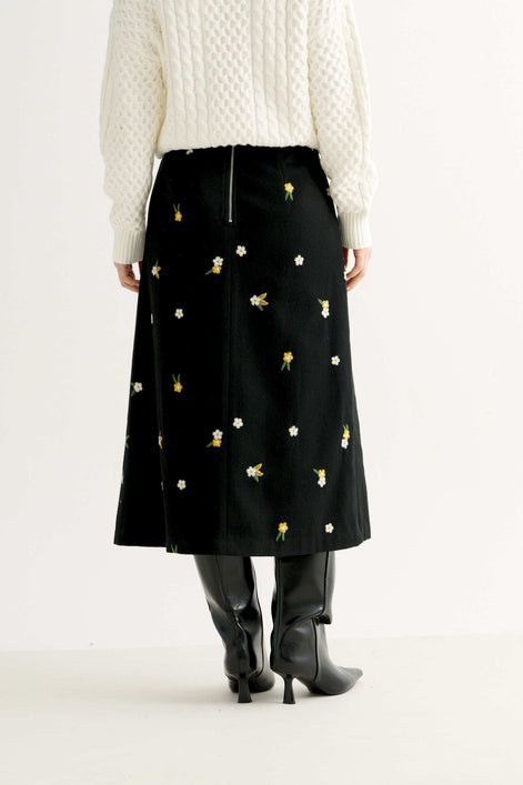 Buffy Daisy Tweed Midi Skirt - Black