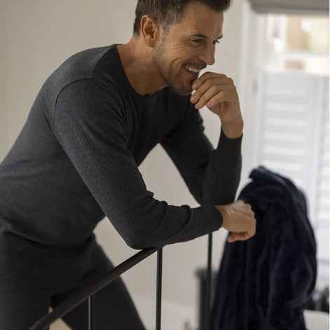 Winter Men's Thermal Underwear Set: Top and Long Johns