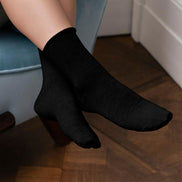 2 Pairs Ladies Cashmere Socks - Luxury Soft and Warm Seamless Everyday Socks