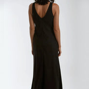 Black Round Neck Maxi Dress
