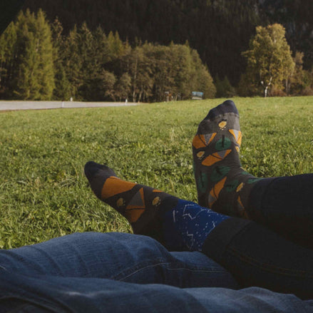 1 Pack Unisex Mismatched Novelty Odd Socks - Camping
