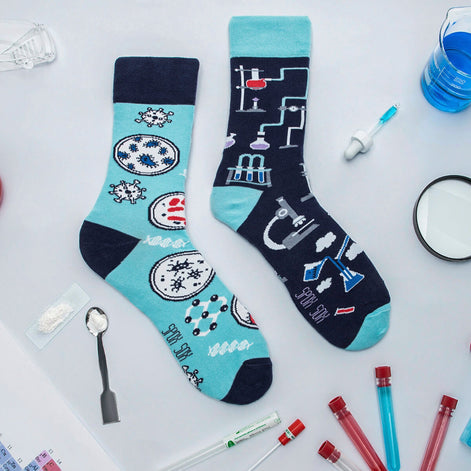 1 Pack Unisex Mismatched Novelty Odd Socks - Laboratory