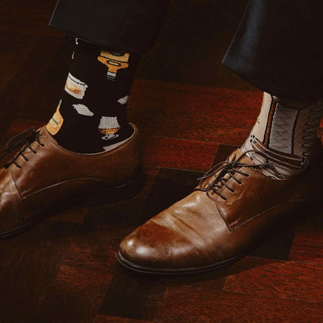 1 Pack Unisex Mismatched Novelty Odd Socks - Whisky