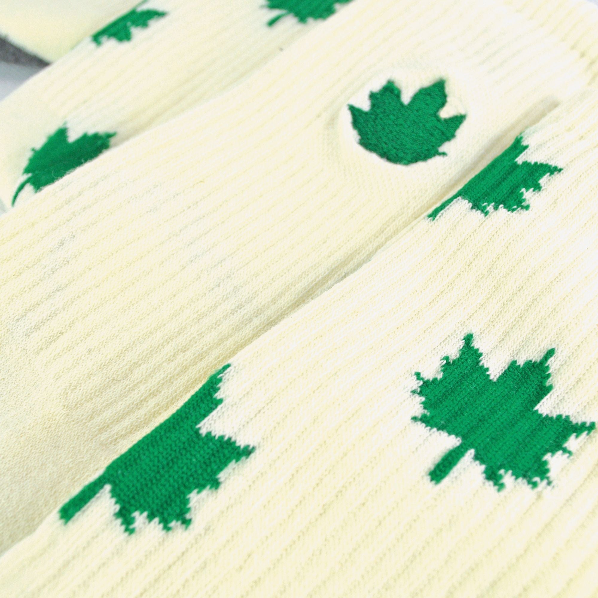 2 Pack Men's Novelty Cotton Rich Weed Leaf Socks