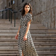 Yumi Black Viscose Midi Shirt Dress with Matching Belt