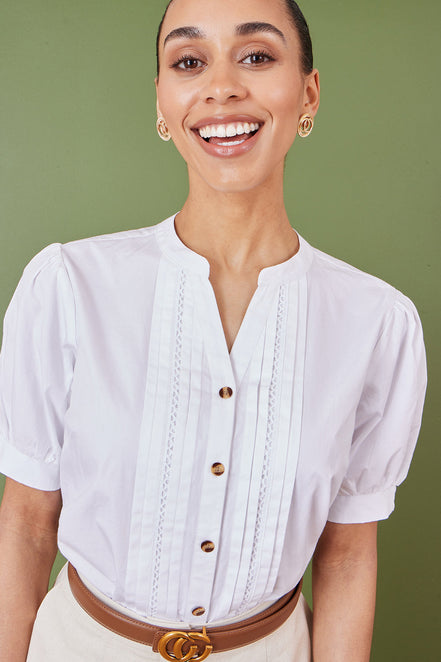 Yumi White Cotton Pleated Short Sleeve Shirt