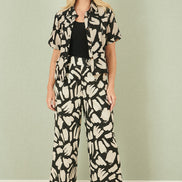 Yumi Black Cotton Splash Print Relaxed Fit Shirt