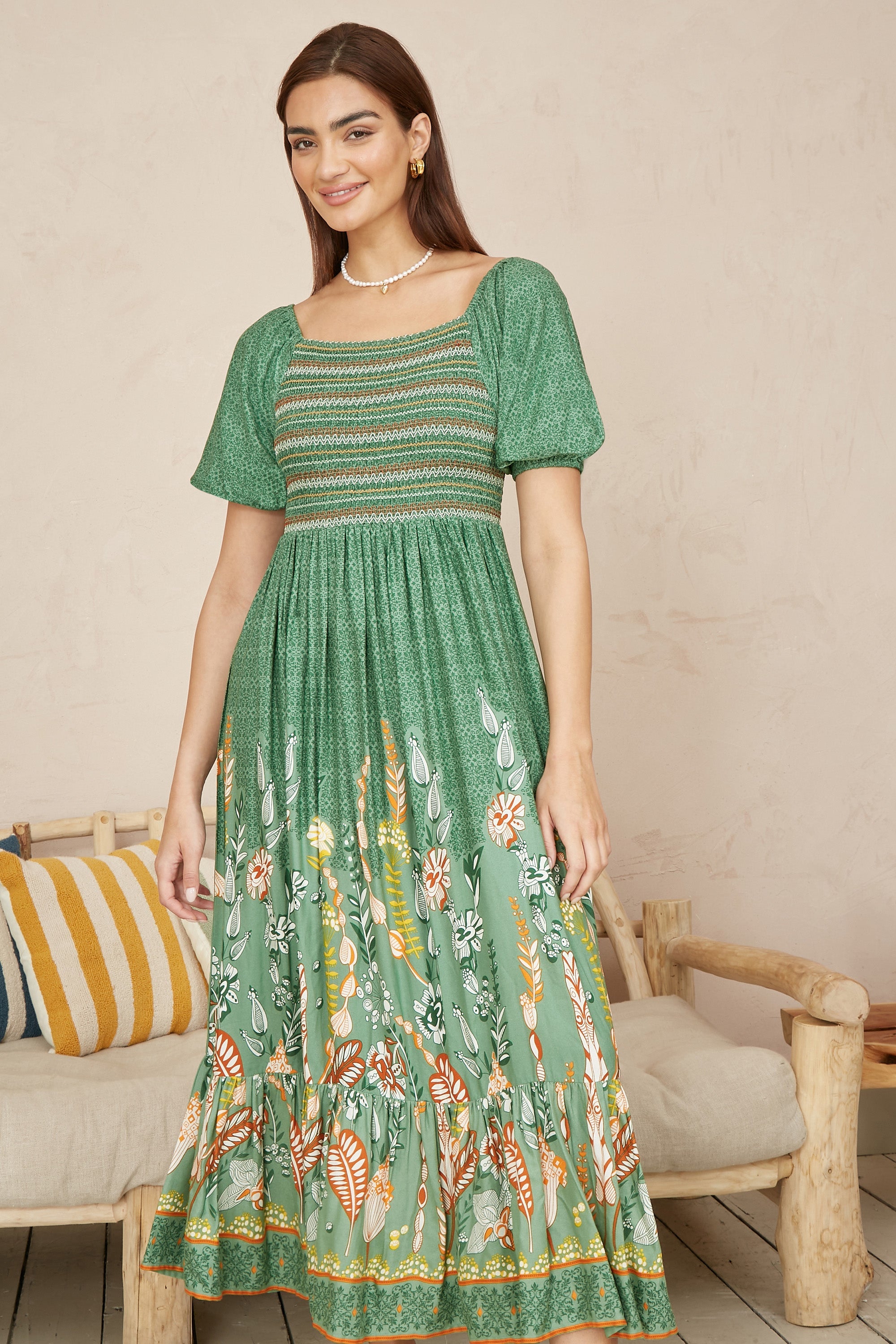 Yumi Green Ruched Leaf Print Maxi Dress with Puff Sleeves