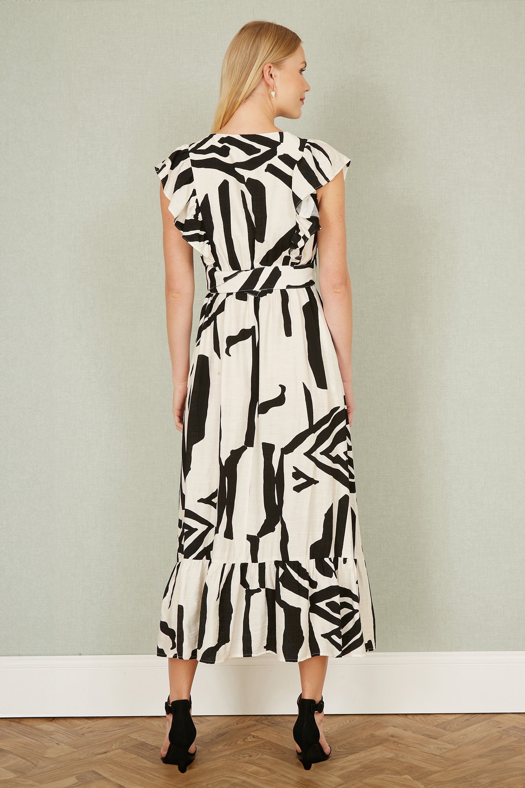 Yumi Ivory Abstract Print Viscose Midi Dress with Matching Belt