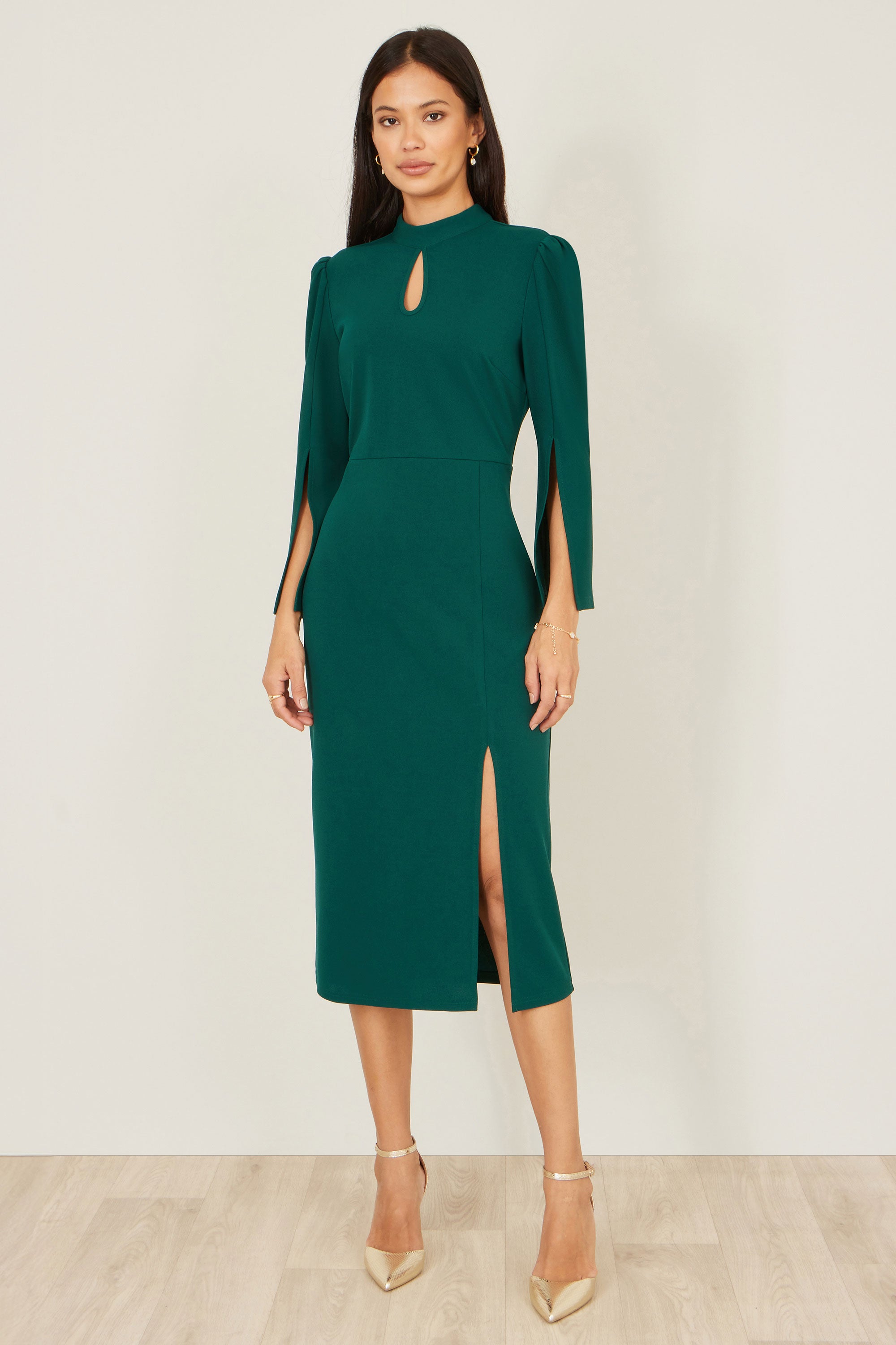 Yumi Green Fitted Midi Dress with Flute Sleeves