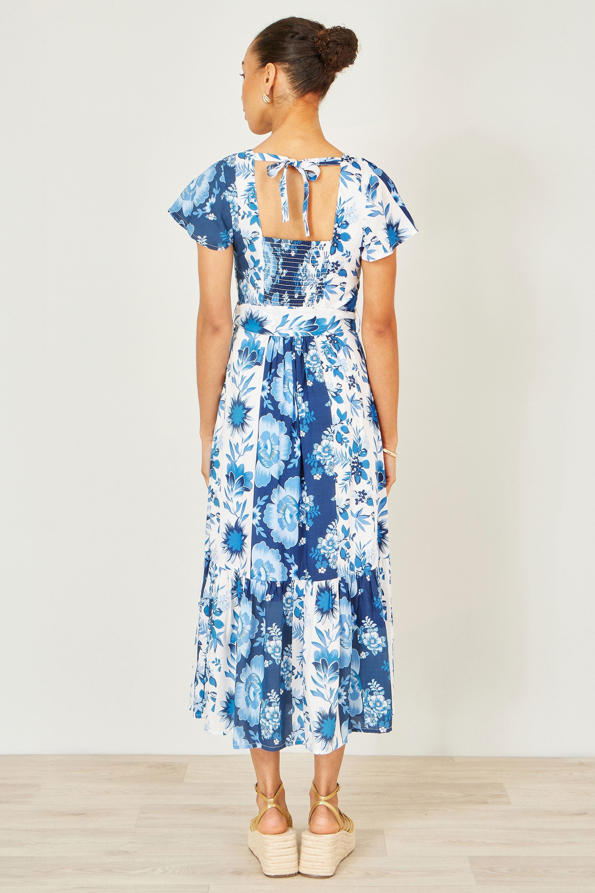 Yumi Blue Floral Viscose Midi Shirt Dress with Matching Belt