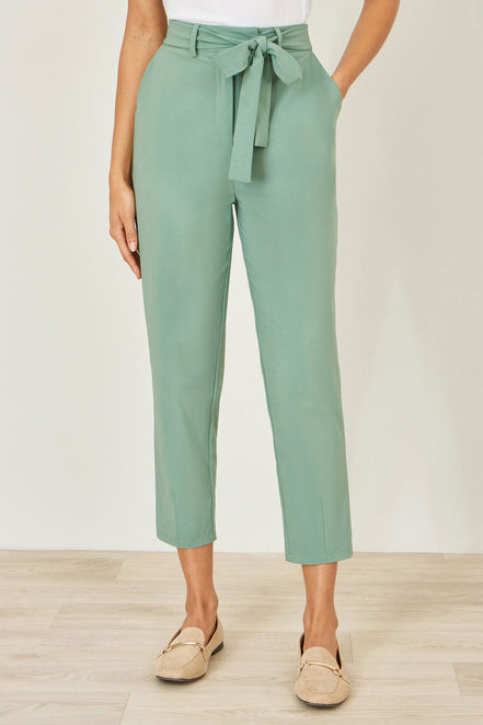 Yumi Green Stretch Capri Pants with Tie Belt