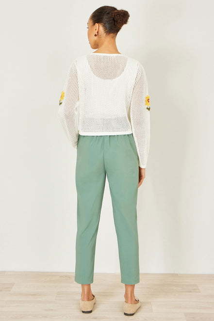 Yumi Green Stretch Capri Pants with Tie Belt