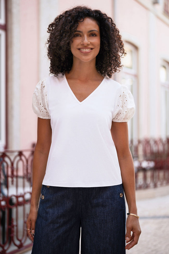 Yumi White Cotton Jersey T-Shirt with Lace Sleeves