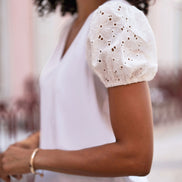 Yumi White Cotton Jersey T-Shirt with Lace Sleeves