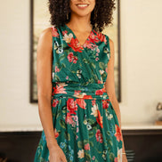 Yumi Green Blurred Floral Print Mesh Stretch Midi Dress with Pockets