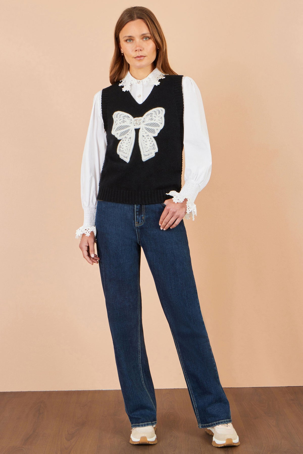 Yumi Black Lace Bow Knitted Pullover