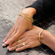 Etrusca Geometric Gold Sculptural Bangle