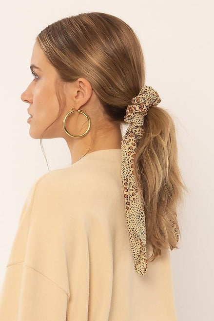 Amuse society swept away scrunchie
