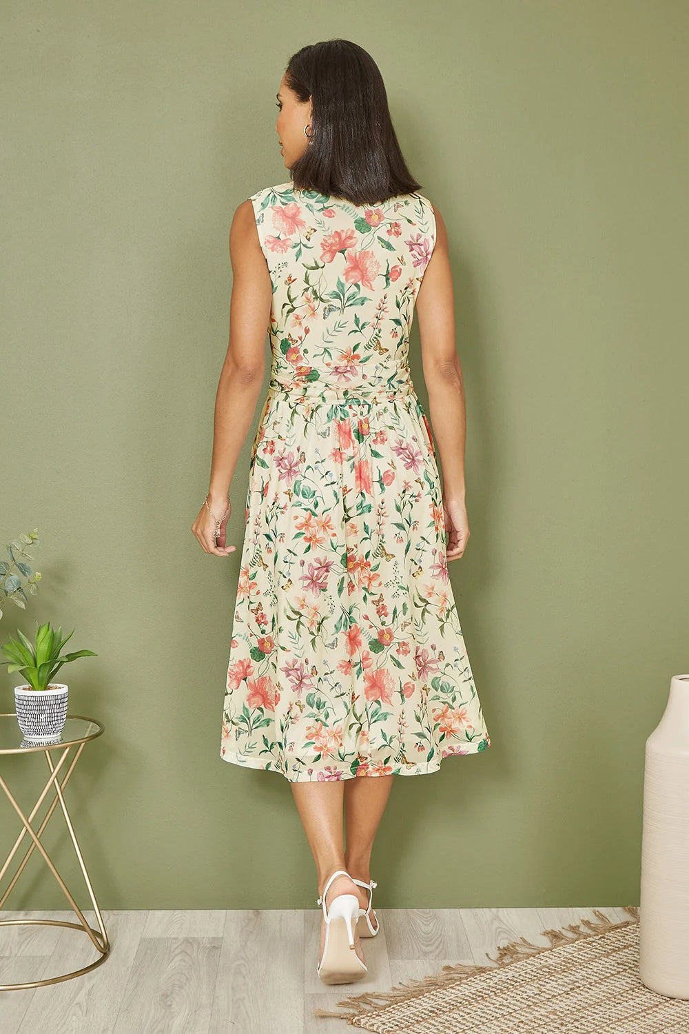 Yumi Ivory Floral Print Mesh Stretch Midi Dress with Pockets