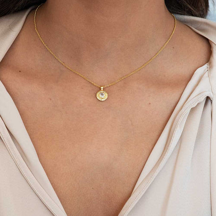Luna Single Disc Pendant Necklace: Garnet