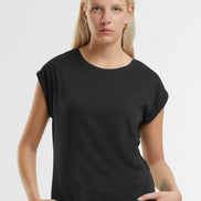Organic Extended Shoulder T-Shirt: Women's