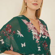 Yumi Green Floral Kimono Dipped Hem Dress