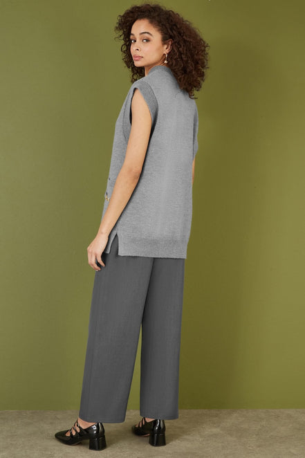 Yumi Grey Knitted Oversize Vest with Pockets and Snaffle Details